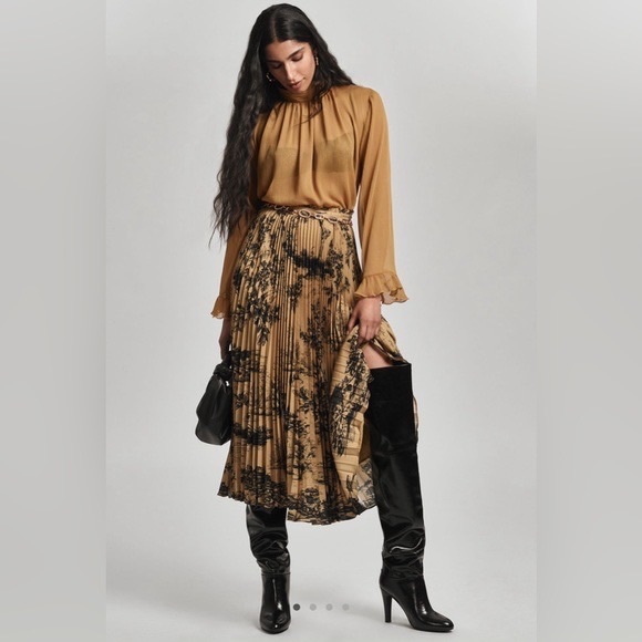 Anthropologie Dresses & Skirts - NWT Anthropologie Maeve Isobel Silky Pleated Skirt (Yellow Motif) Size M